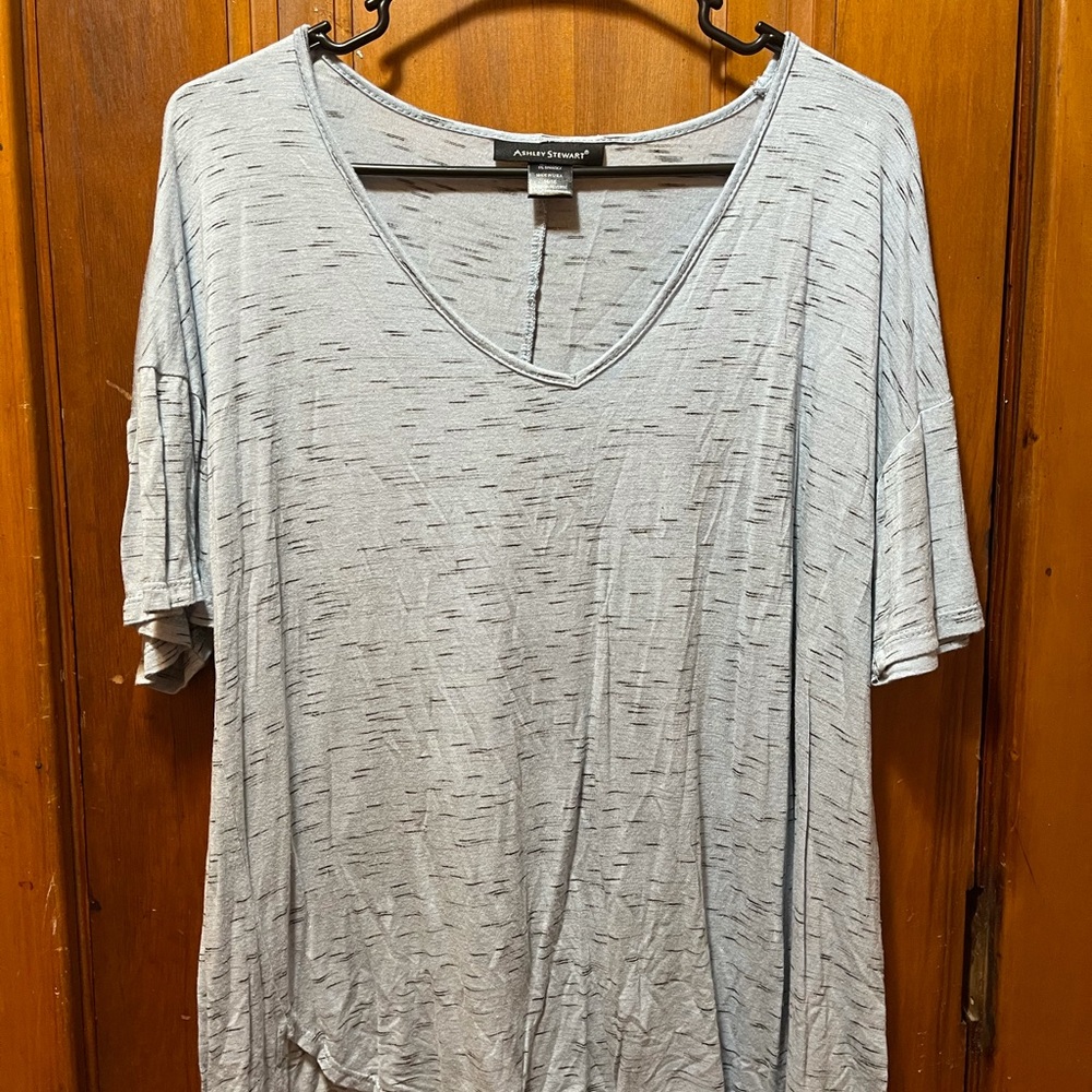 Ashley Stewart 14/16 Loose fitting shirt